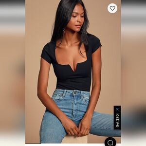 Lulu's Mirabelle Black Notched Bodysuit xs